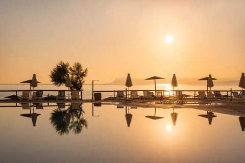 Iolida Beach Hotel in Agia Marina — foto 4