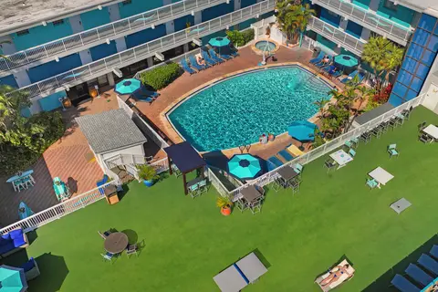 Bilmar Beach Resort in Treasure Island
