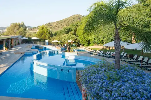 Pula Suites Boutique Resort in Son Servera — foto 3