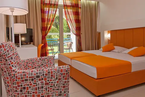 Slovenska Plaža Resort in Budva — foto 2