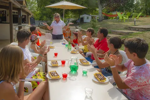 Camping Le Mas De Sireuil) foto 9