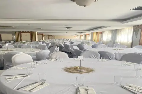 Navarria Hotel in Limassol — foto 10