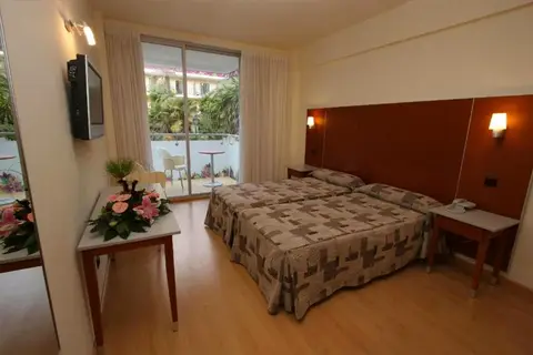 Oasis Plaza in Benidorm — foto 23