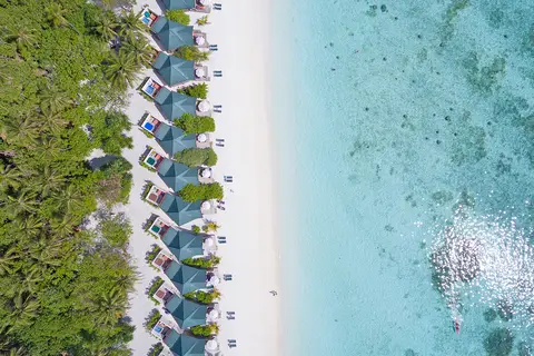 Meeru Maldives Resort Island in Golf Driving Range — foto 28