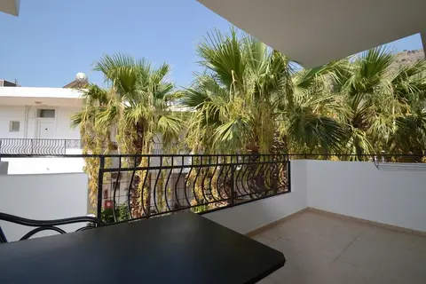 Coliseum Studios & Apartments in Πεύκοι — foto 12