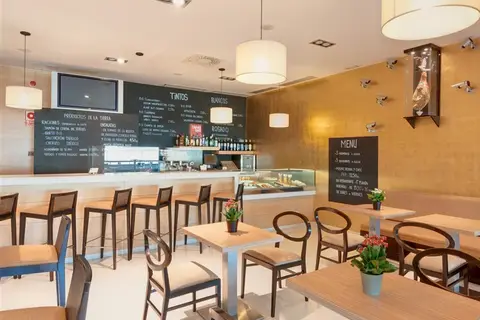 Hotel Zentral Ave in Zaragoza — foto 8