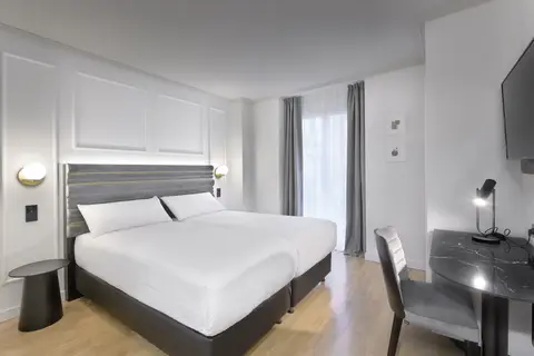 Hotel Inca in Zaragoza — foto 10