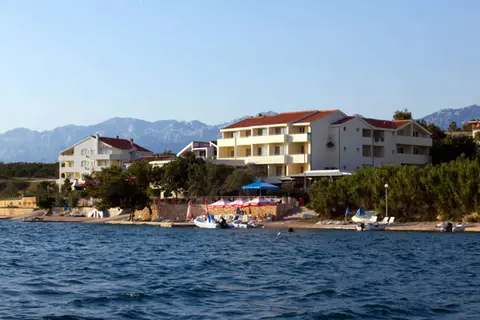 Hotel & Appartementen Villa 4M in Ražanac — foto 27