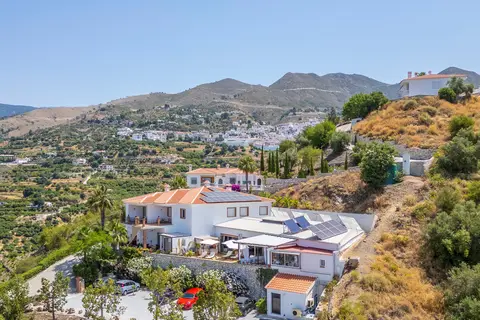 Malaga Hills Boutique & Wellness Eco-Hotel in Canillas de Albaida — foto 23