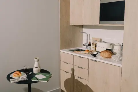 Wilde Aparthotels Lisbon Liberdade in Almada — foto 14