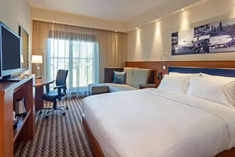 Hampton by Hilton Warsaw Airport in Warschau — foto 3