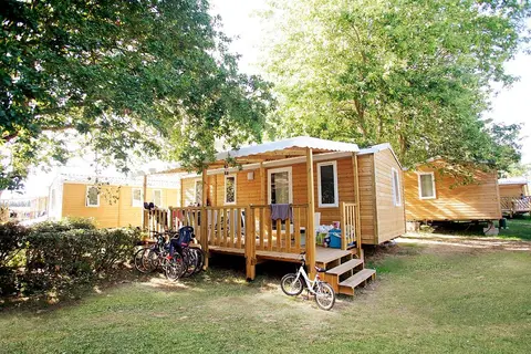 Flower Camping Le Vorlen in Fouesnant — foto 12