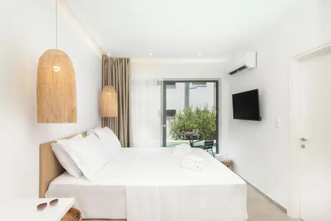 Golden Bee Lifestyle Hotel in Δημοτική Ενότητα Μαλίων — foto 24