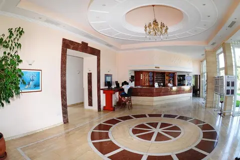 Denizkizi Hotel in Alsancak — foto 10
