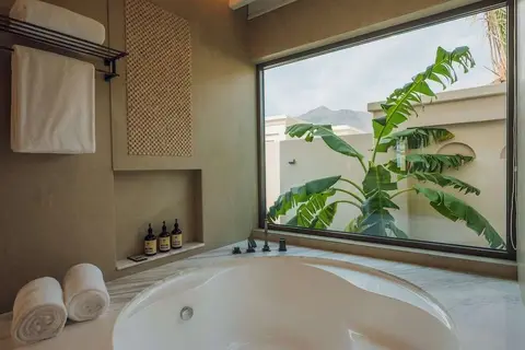 Naama Beach Villas & Spa in Al Aqah - العقة — foto 20