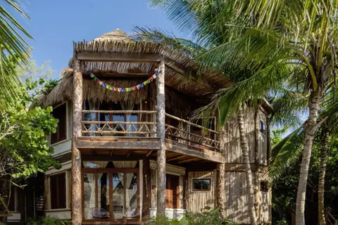 Delek Tulum in Cancún