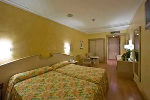 Hotel Lleo in Barcelona — foto 24