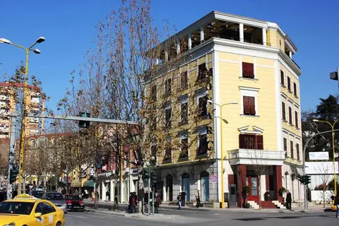 MonarC Hotel in Tirana