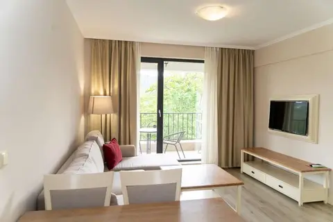 White Rock Castle Suite Hotel & Wellness Club in Baltsjik — foto 7