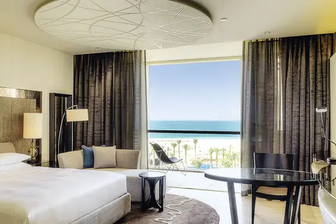 Park Hyatt Abu Dhabi Hotel & Villas in البطين — foto 13