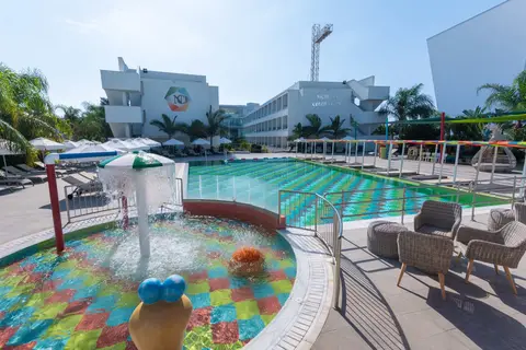 Nicholas Color Hotel in Ayia Napa — foto 6