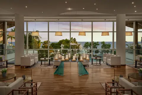 Mediterranean Beach Hotel in Agios Tychonos — foto 5