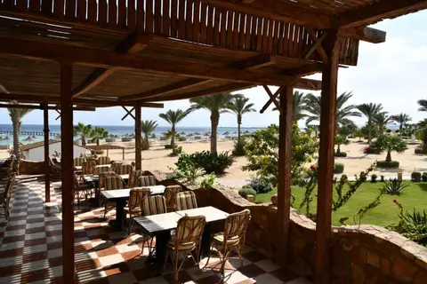 Wadi Lahmy Azur Resort Berenice in محمية وادي الجمال وجبل حماطة — foto 9