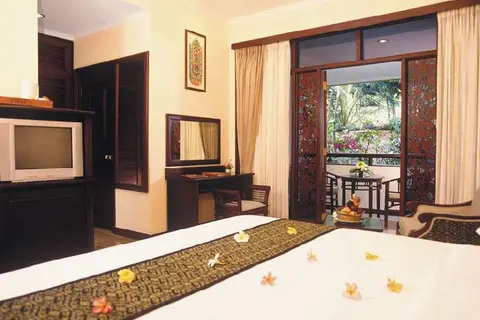 The Seminyak Beach Resort & Spa in Kuta — foto 2