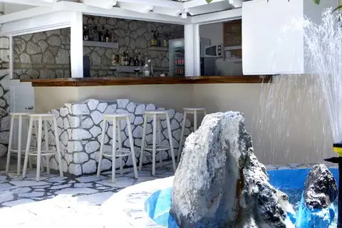 Dafnoudi Hotel & Apartments in Δημοτική Ενότητα Ερίσου