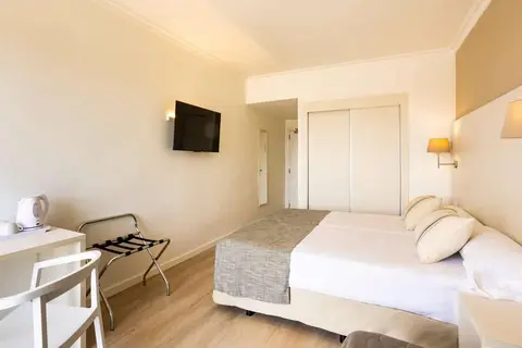 Minura Sur Menorca in Sant Lluís — foto 6