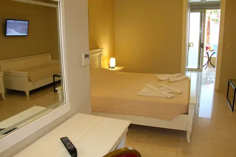 White Olive Elite Rethymno in Σφακάκι — foto 17