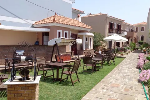 Niki Studios Seafront foto 3