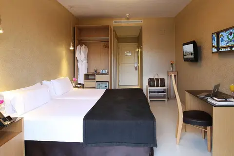Axel Hotel Barcelona in Barcelona — foto 28