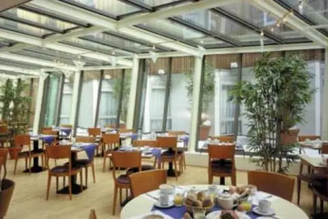 Inntel Hotel Amsterdam Centre in Amsterdam — foto 3
