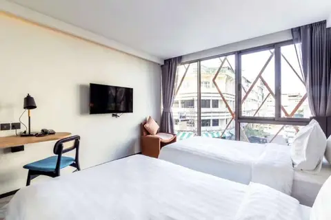 Seekers Finders Rama IV Hotel SureStay Collec in Bangkok — foto 4