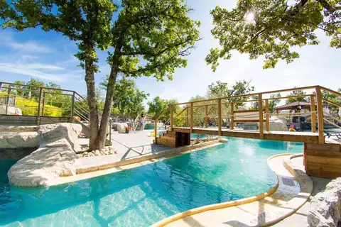 Camping Le Ranc Davaine in Saint-Alban-Auriolles — foto 23