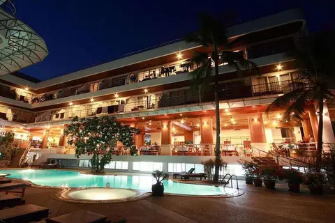 Samui First House Hotel in บ้านเฉวงน้อย — foto 6