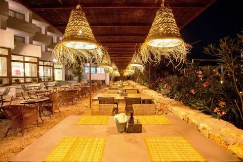 Hotel Tres Torres in Santa Eulària des Riu, foto 16