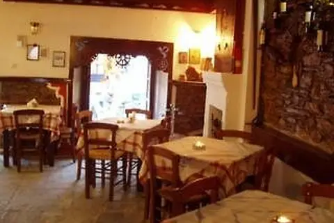 Mouria in Καλύβια — foto 18