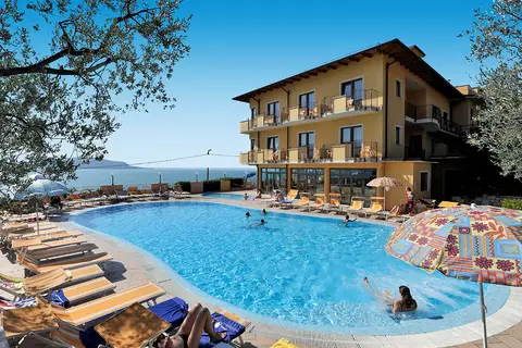Village Hotel Piccolo Paradiso in Toscolano Maderno