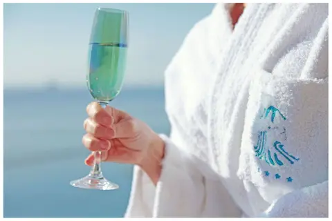 Poseidonia Beach Hotel in Agios Tychonos — foto 29