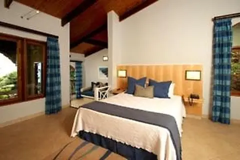 Coco de Mer Hotel & Black Parrot Suites in Anse Bois de Rose — foto 18