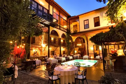 Alp Pasa Hotel in Muratpaşa — foto 17