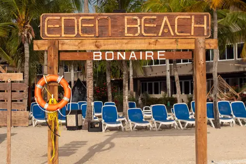 Fly & Go Eden Beach Resort in Kralendijk — foto 33