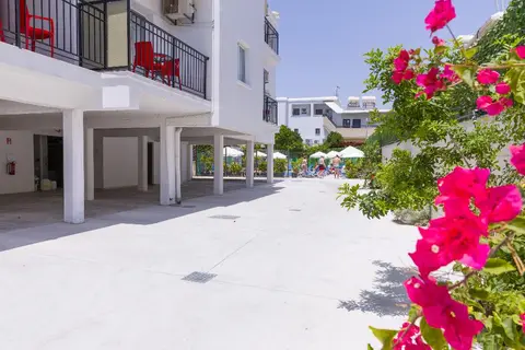 Alecos Hotel Apartments in Paphos — foto 12