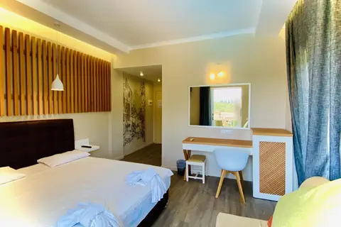 Paloma Blanca Hotel in Κάτω Κορακιάνα — foto 5