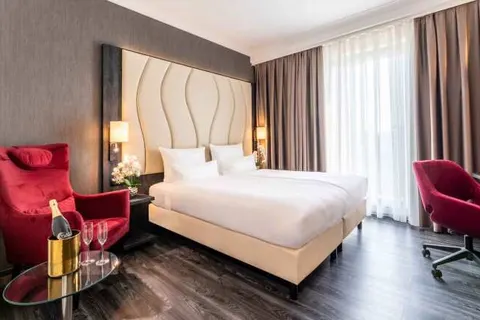 Plaza Premium Grand Winston Rijswijk foto 2