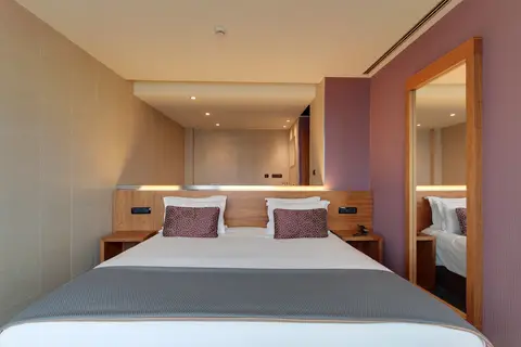 Hotel Badalona Tower in Badalona — foto 20