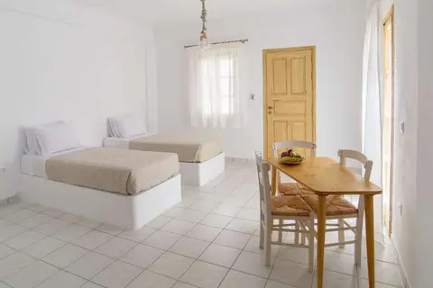 Santorini Crystal Blue Suites in Kamari, foto 3