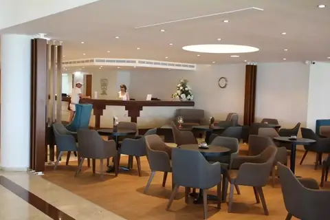 Queen's Bay Hotel in Paphos — foto 14